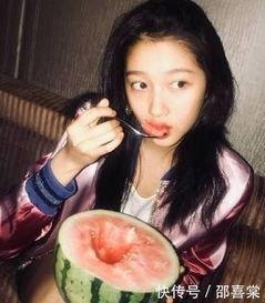 娱乐圈里吃瓜的,揭秘明星幕后故事 第1张 娱乐圈里吃瓜的,揭秘明星幕后故事 第1张